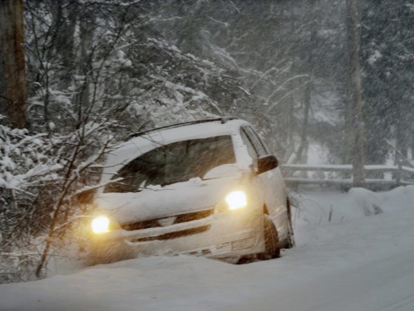 10 نکته که برای رانندگی در زمستان باید بدانید