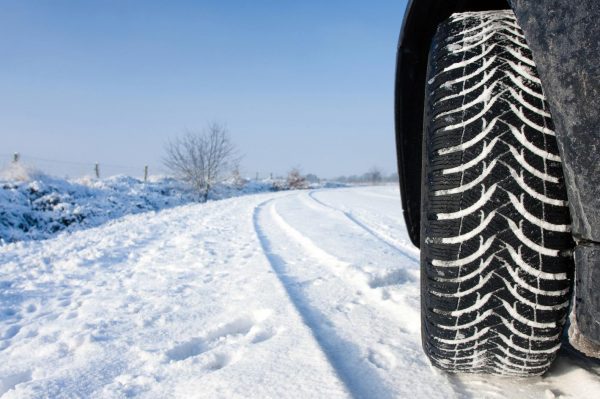 10 نکته مهم که برای رانندگی در زمستان باید بدانید
