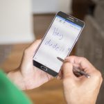 Samsung-Galaxy-Note5-Writing