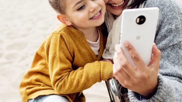 نگاهی نزدیک به لومیا ۹۵۰ ایکس ال مایکروسافت