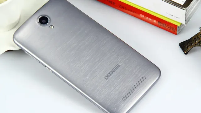 Doogee Y100 Plus