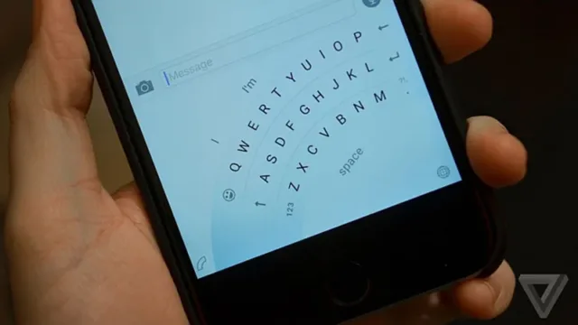صفحه‌کلید Word Flow مایکروسافت با قابلیت ویژه تایپ یک دستی در راه آیفون‌ها