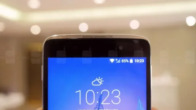 آلکاتل Idol 4