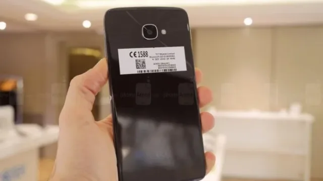 آلکاتل Idol 4s