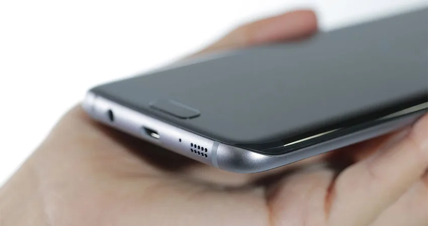 عدم پشتیبانی گلکسی S7 از درگاه USB-C؛ سامسونگ توضیح میدهد!