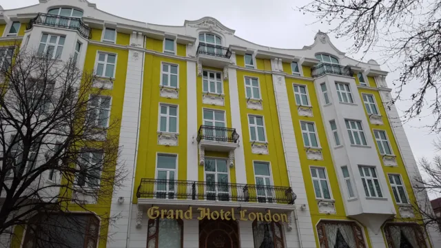 گلکسی اس 7 با رزولوشن بالا
