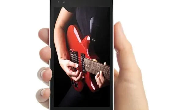 ال جی K8 V این ماه عرضه میشود