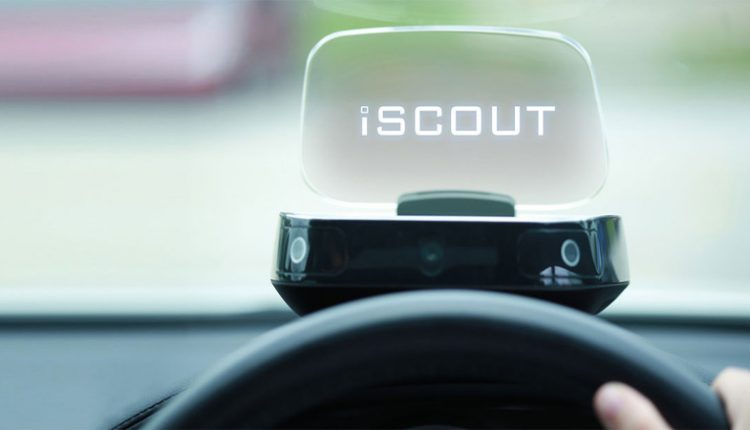 نمایشگر iScout به رانندگان برای دیدن نقاط کور کمک می‌کند