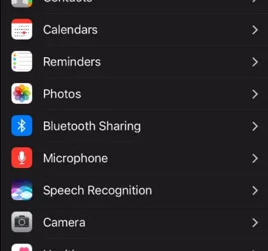 رابط کاربری تیره در iOS 10