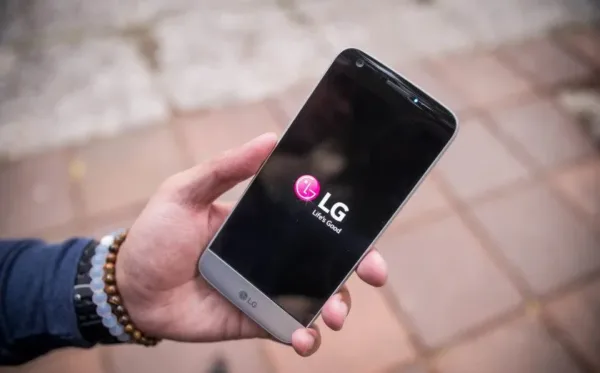 LG