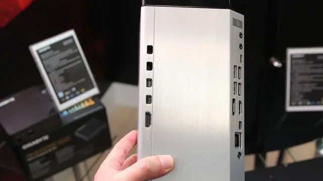 مینی کامپیوتر Gigabyte Brix