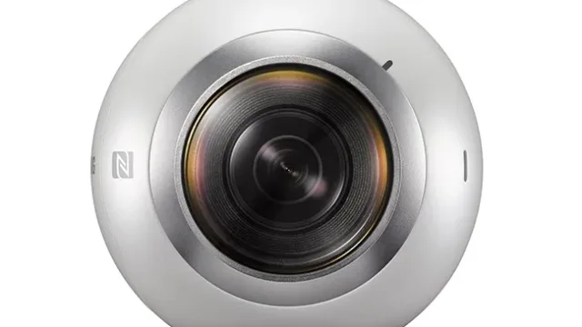 دوربین Gear 360 سامسونگ