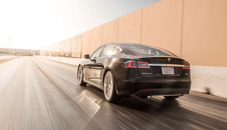 هک خودرو الکتریکی تسلا Model S