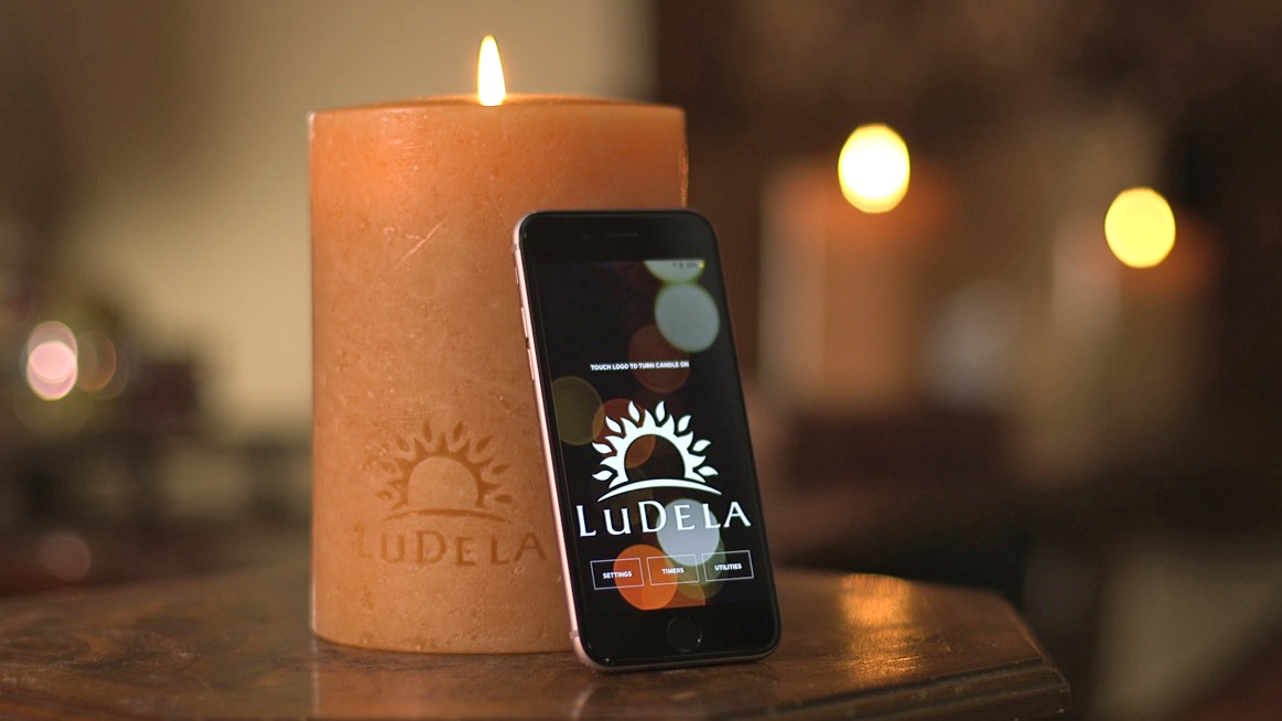 شمع هوشمند LuDela