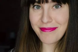 the-ring-light-should-give-a-nice-even-look-to-portraits