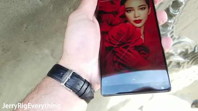 تست سقوط فبلت شیائومی Mi MIX