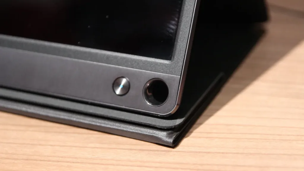 zenscreen-mb16ac-6