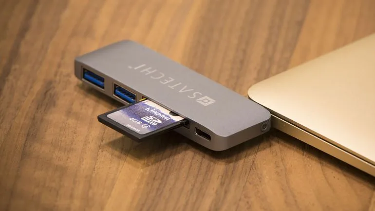 قصد خرید MacBook Pro را دارید؟ نگاهی به این لوازم جانبی بیندازید