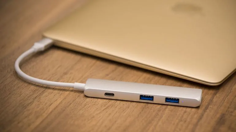 قصد خرید MacBook Pro را دارید؟ نگاهی به این لوازم جانبی بیندازید