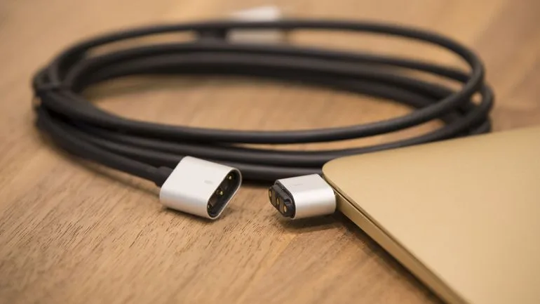 قصد خرید MacBook Pro را دارید؟ نگاهی به این لوازم جانبی بیندازید