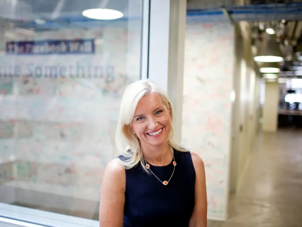 2-carolyn-everson