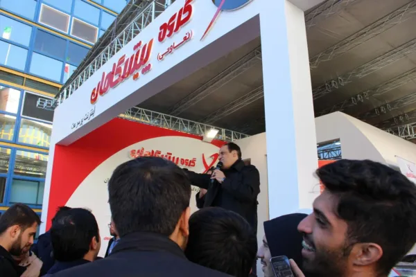 غرفه پیشگامان با حضور بهمن هاشمی