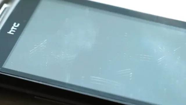 نحوه از بین بردن خط و خش صفحه نمایش گوشی