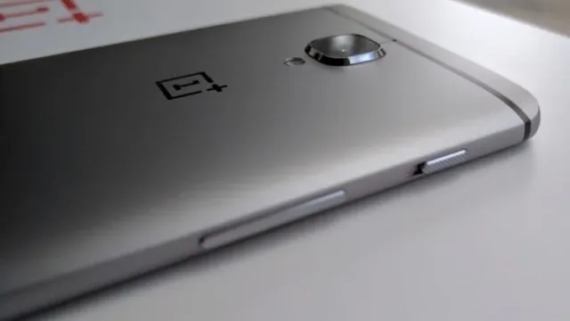 سه دلیل خوب برای خرید OnePlus 3T