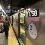 اکنون تمام ایستگاه‌های متروی زیرزمینی شهر نیویورک به وای فای رایگان مجهز هستند