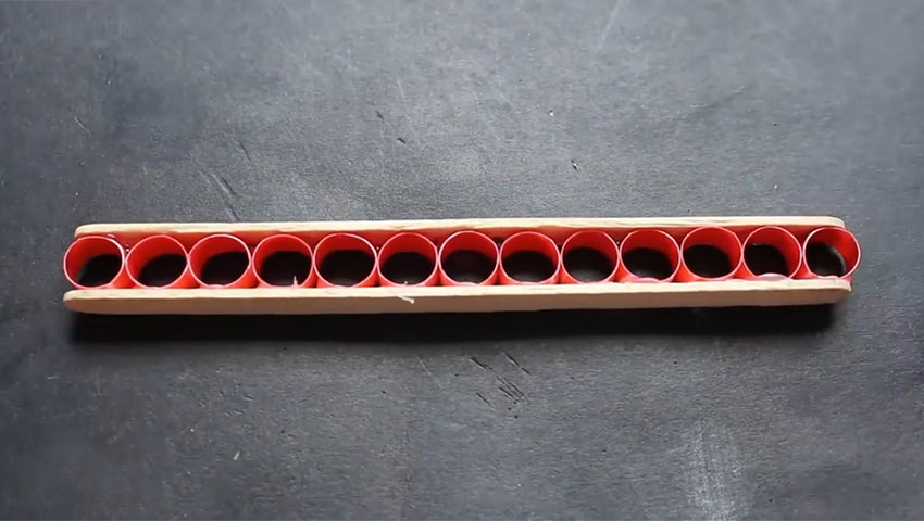 ساخت یک پرگار خلاقانه با استفاده از نی پلاستیکی و چوب بستنی