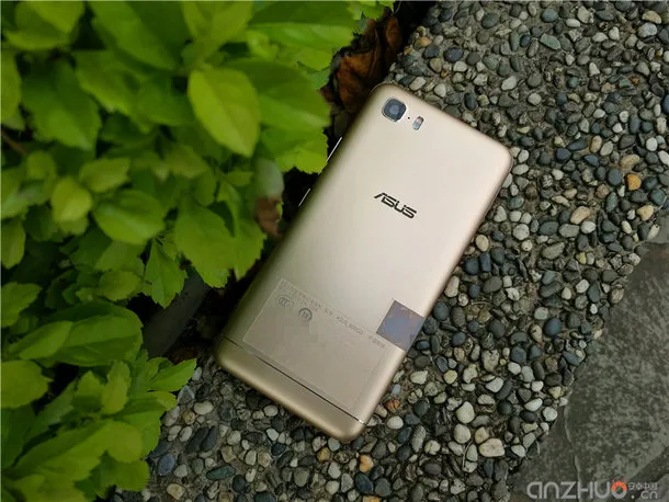 asus-zenfone-pegasus-3s-3
