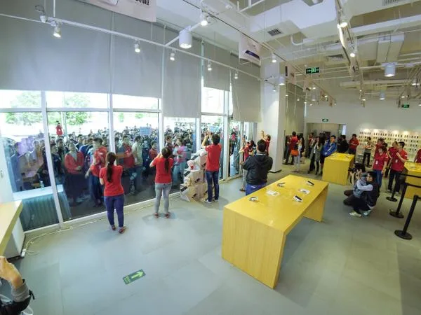 Images-from-the-Xiaomi-Mi-Note-Pros-launch-in-China