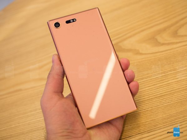 Bronze-Pink-Sony-Xperia-XZ-Premium4