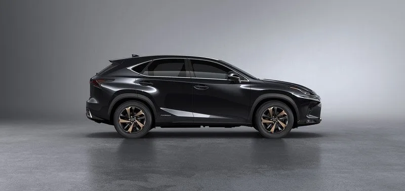 لکسوس NX