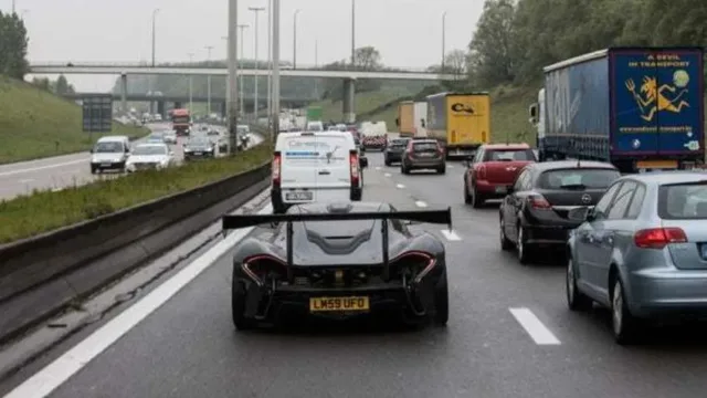 مک لارن P1 LM