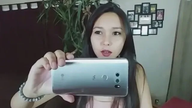 وی 30