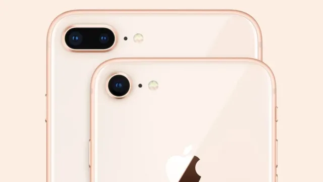آیفون 8