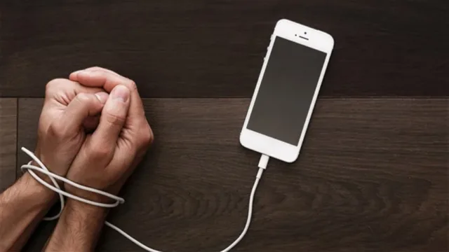 اگر این مطلب را با موبایل می‌خوانید احتمالا مبتلا به نوموفوبیا هستید!
