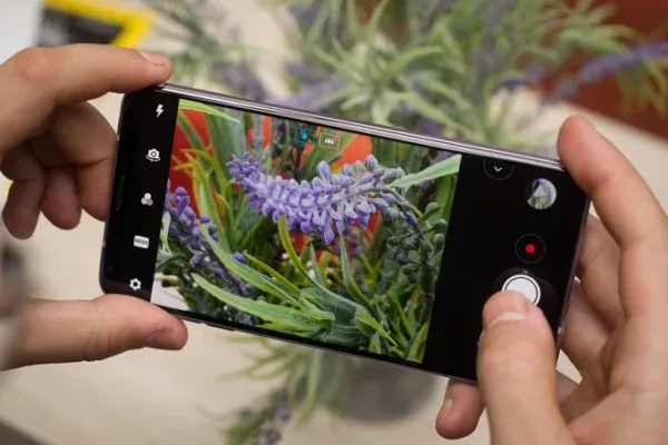 ال جی جی 7 (LG G7)