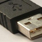 چرا USB فقط از یک طرف قابل استفاده است؟
