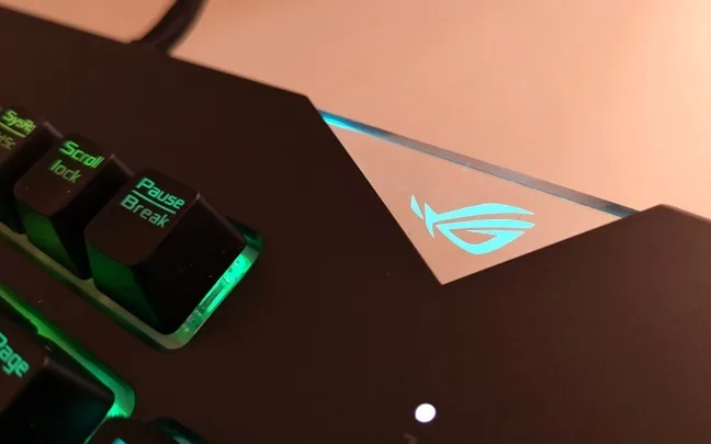 ASUS ROG Strix Flare