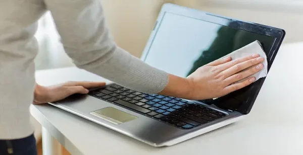 روش صحیح تمیز کردن لپ تاپ