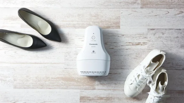 Panasonic Shoe Deodorizer راهکار پاناسونیک برای بوی ناخوشایند کفش