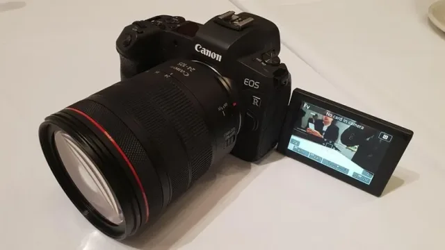 The EOS R is official