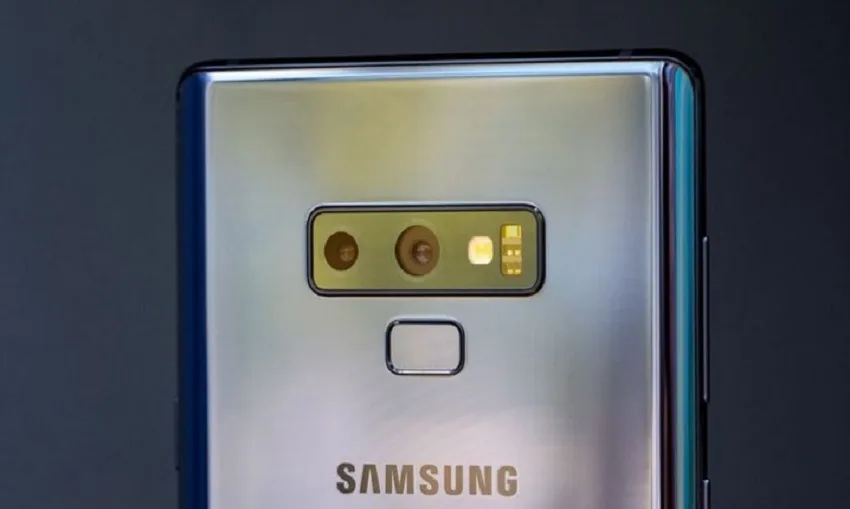 گلکسی اس 10 با شش دوربین، نمایشگر 6.7 اینچی و پشتیبانی از 5G عرضه میشود