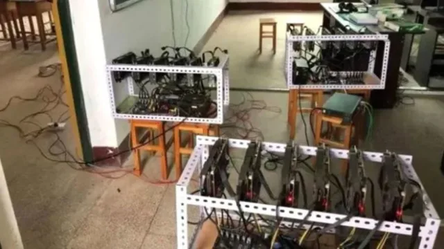 سوء استفاده یک مدیر چینی از امکانات مدرسه برای ماینینگ!