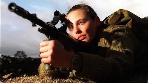 زنان زیبای نیروهای مسلح