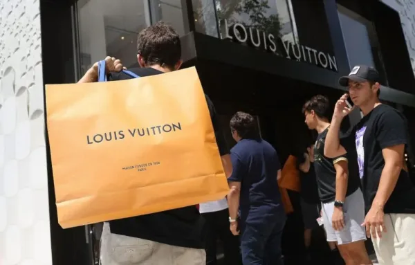 Louis Vuitton Official