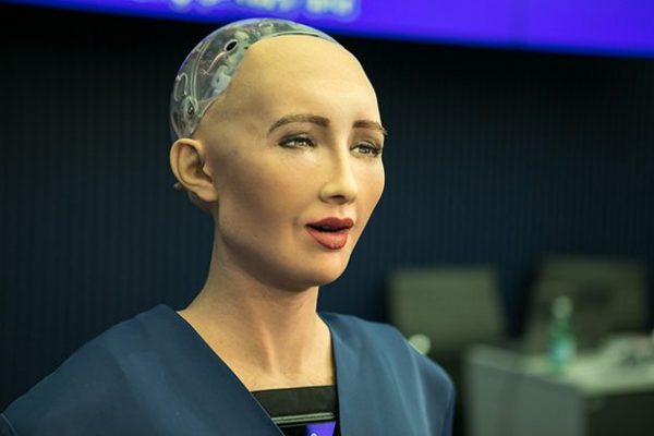 ربات انسان‌نمای Sophia