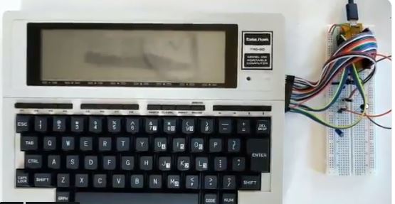 کامپیوتر قابل حمل TRS-80 Model 100